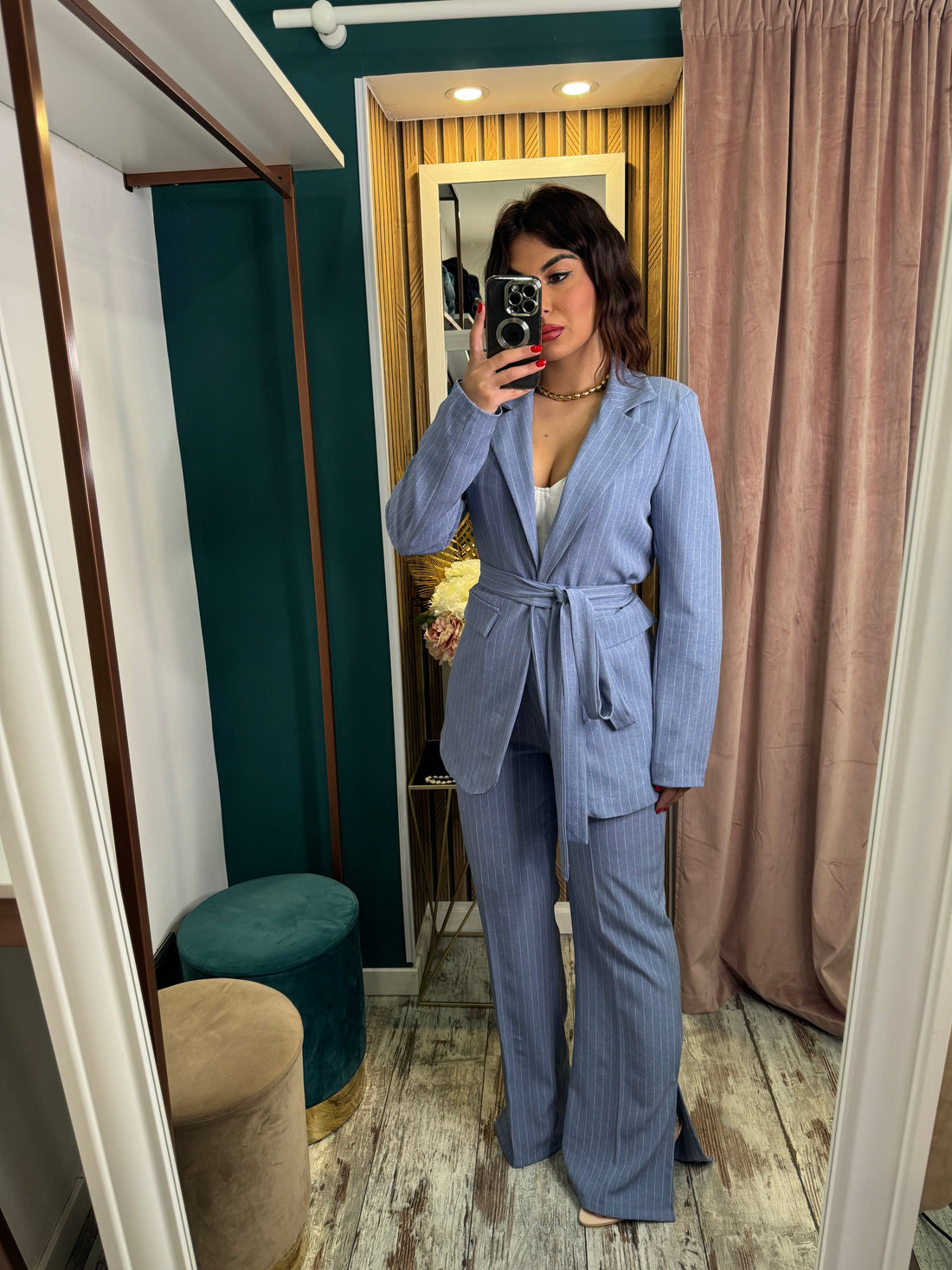 Tailleur gessato celeste